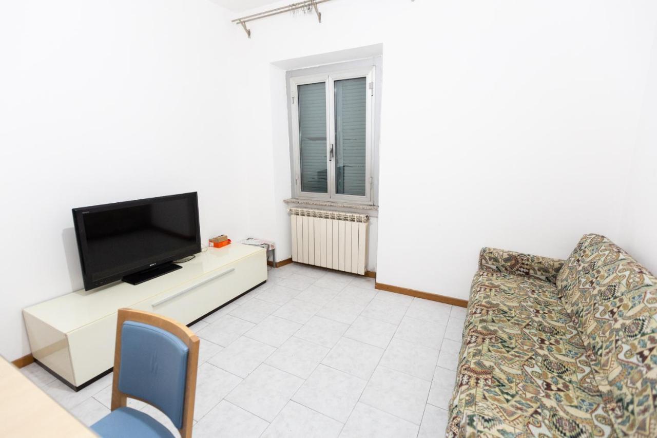 Dream House Chinatown Apartment Milan Bagian luar foto