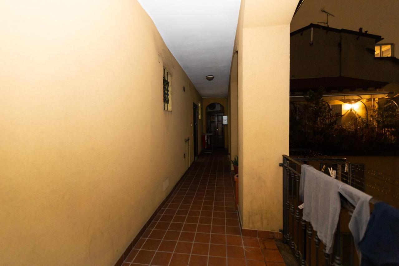 Dream House Chinatown Apartment Milan Bagian luar foto