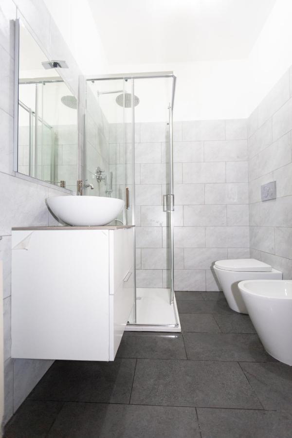 Dream House Chinatown Apartment Milan Bagian luar foto